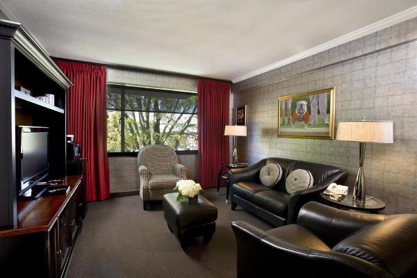 Hotel UGA GEORGIA CENTER (Winterville)